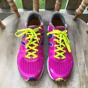 New balance neon and magenta running sneakers 9.5